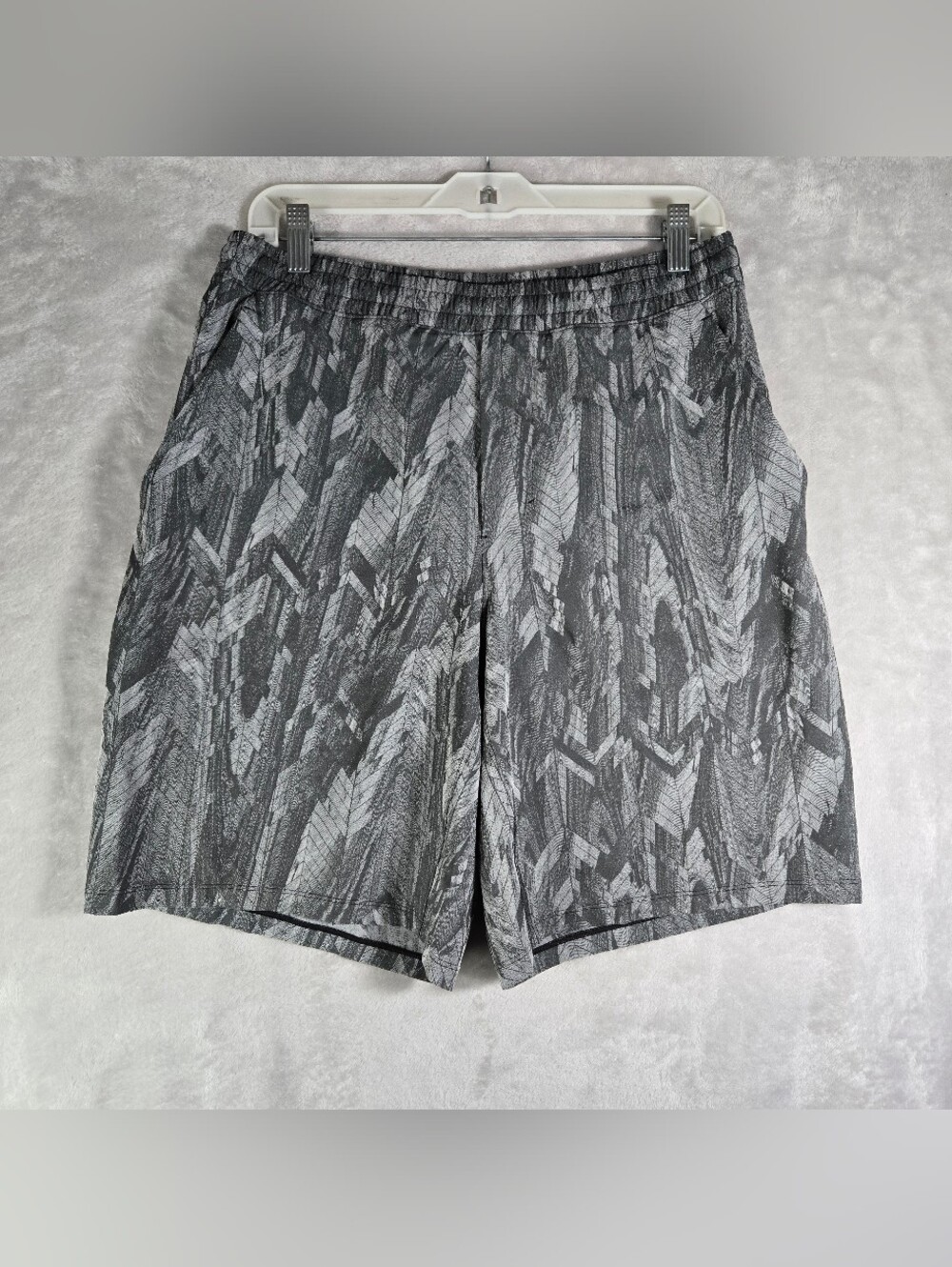 Lululemon Pace Breaker Lined Shorts Mens Size L Large Herringbone Gray 9”